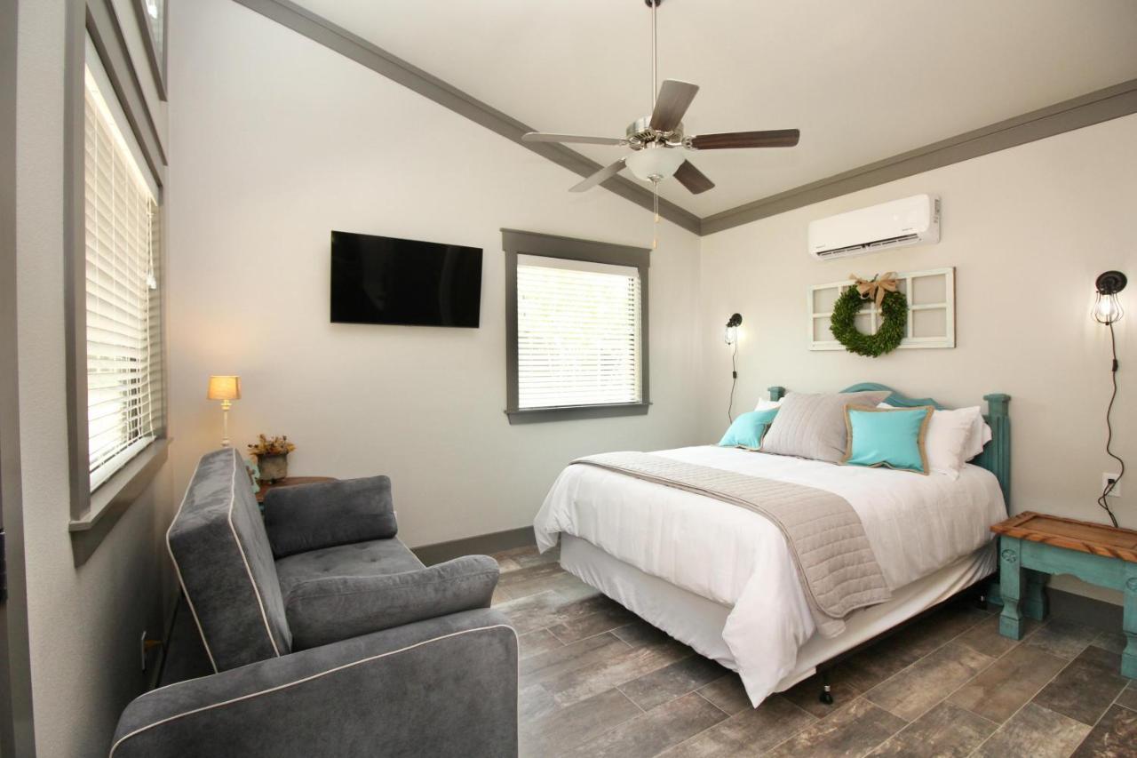 Green Acres Cottages - New Braunfels Suite Wimberley Exterior photo